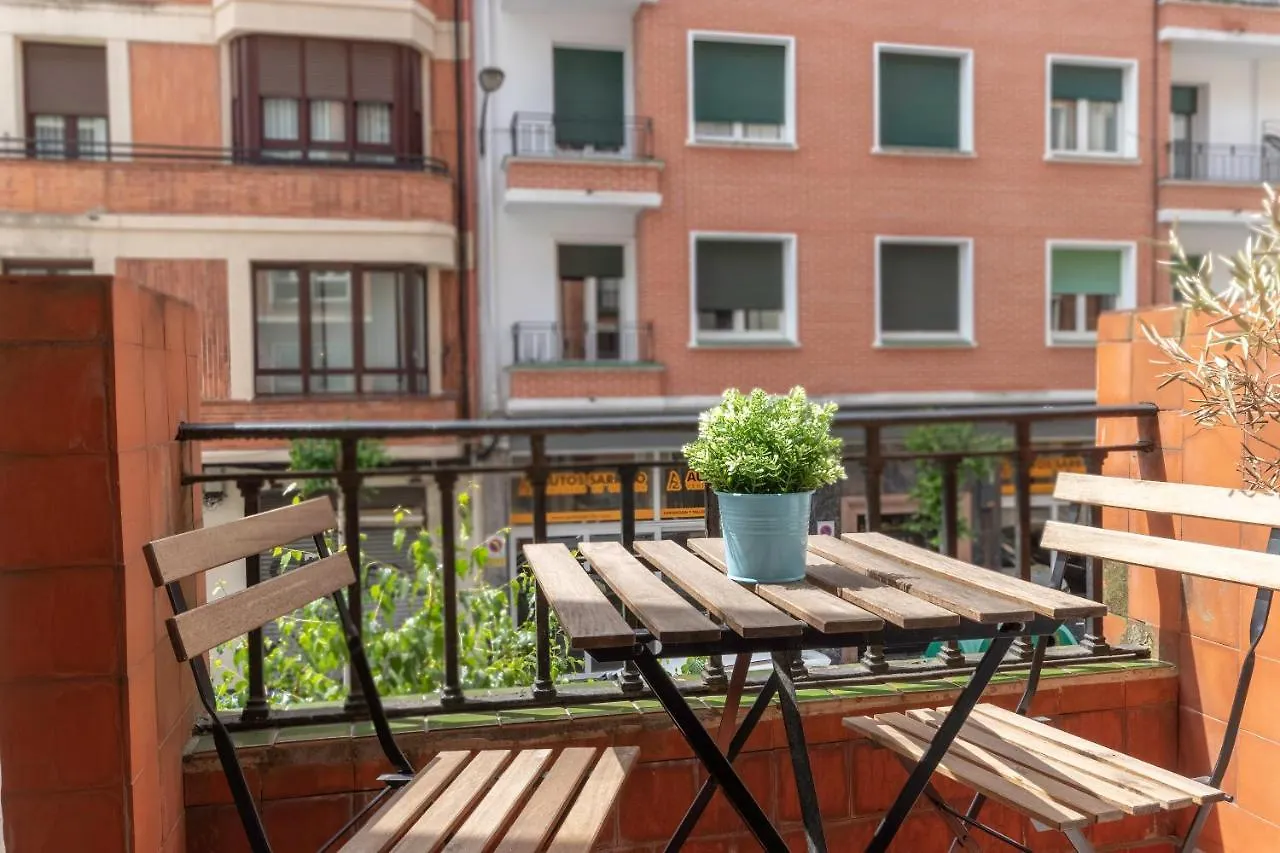 Spacious And Lovely In The City Center Of בילבאו דירה